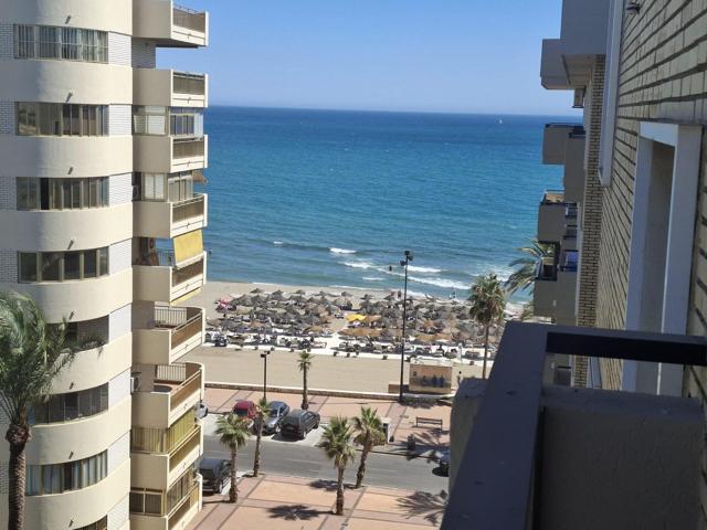 apartamento reformado con vistas laterales al mar en los boliches photo 0