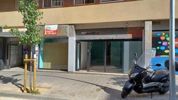 Local comercial en Les Corts en buen estado photo 0