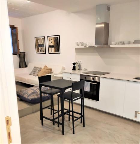Loft En alquiler en Calle De Ribalta, Ciutat Vella, València photo 0