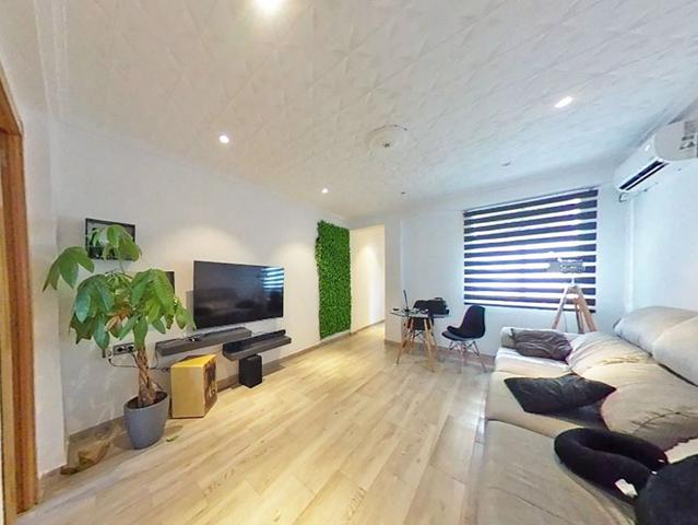 Piso En venta en Avenida De La Malva-Rosa, Poblats Marítims, València photo 0