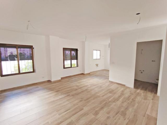 Piso En venta en Calle Pintor José Mongrell, Algirós, València photo 0