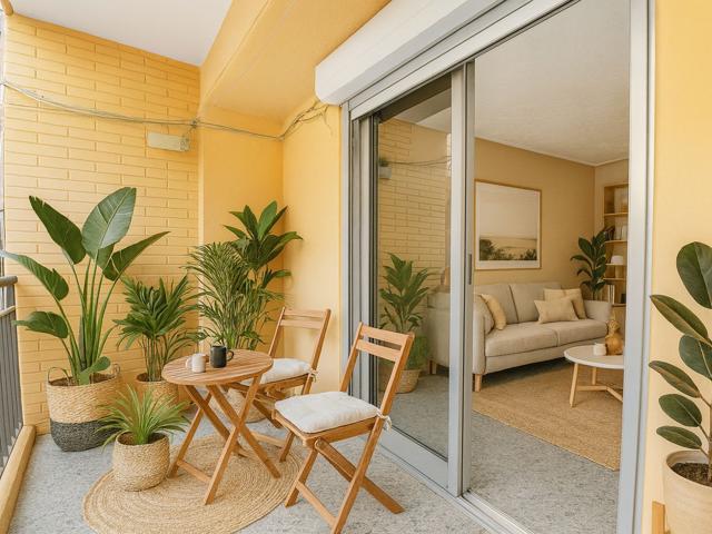 Piso En venta en Calle De Campoamor, Algirós, València photo 0