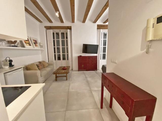 Loft En alquiler en Calle De La Conquesta, Ciutat Vella, València photo 0