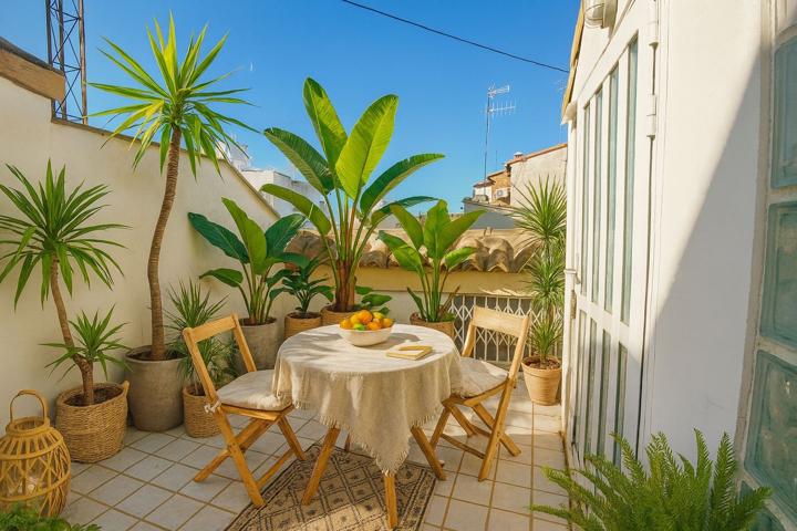  Ático En venta en Calle De La Corona, Ciutat Vella, València photo 0