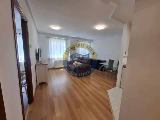 Apartamento en alquiler en Villaobispo. photo 0