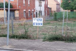 Terreno urbano en venta en Armunia. photo 0
