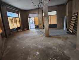 Local comercial en San Claudio. photo 0