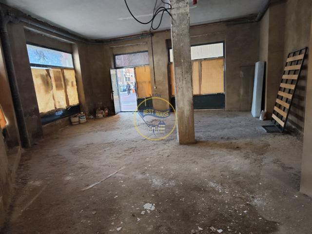 Local comercial en San Claudio. photo 0