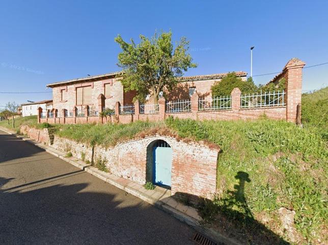 Casa independiente a la venta en Oteruelo de la Valdoncina - León photo 0