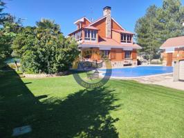 Chalet independiente a la venta en Las Lomas. photo 0