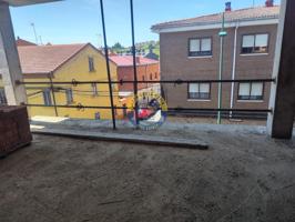 Apartamento a la venta en Trobajo del Camino. photo 0