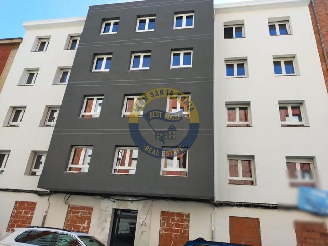 Edificio de 24 viviendas a la venta en El Crucero. photo 0