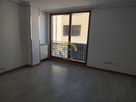Piso a la venta en Villaobispo de las Regueras. photo 0