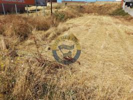 Terrero urbano de 585 metros a la venta en Trobajo del Cerecedo. photo 0