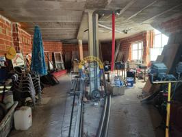 Local comercial a la venta en Villaobispo. photo 0