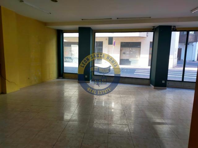 Local comercial en alquiler en San Claudio. photo 0