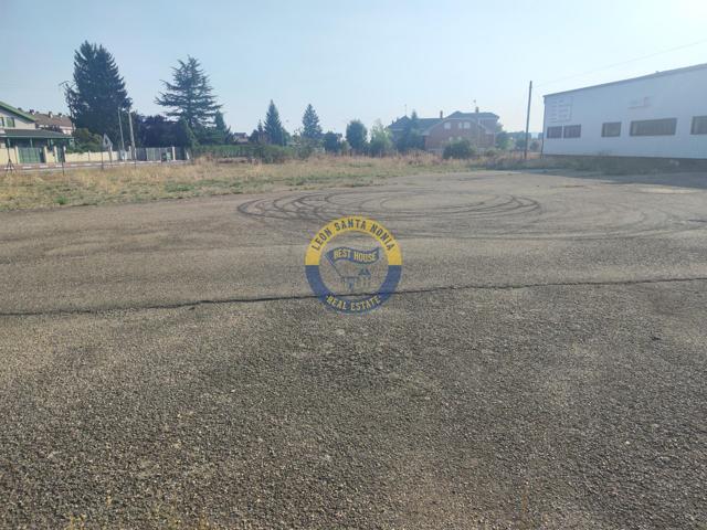 Nave industrial a la venta en Villaquilambre. photo 0