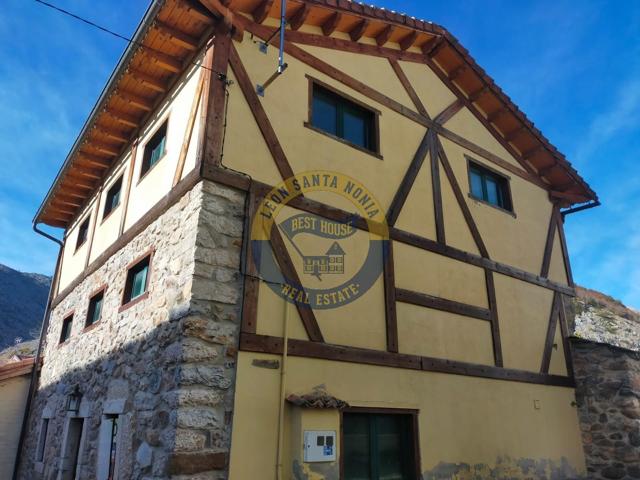 Casa a la venta en Besande, a pocos kilómetros de Riaño. photo 0