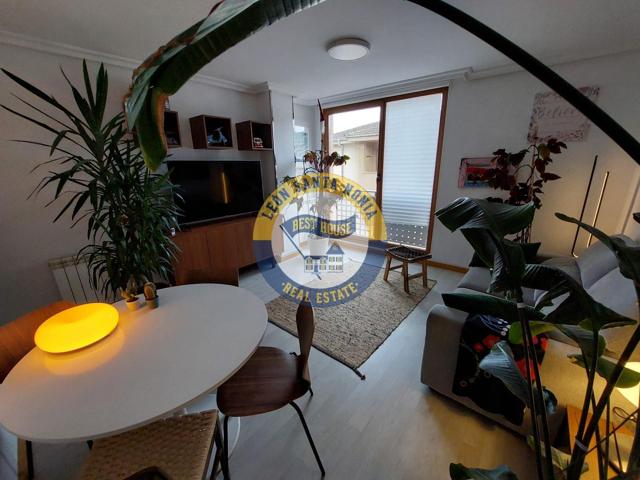 Piso a la venta en Villaobispo de las Regueras. photo 0