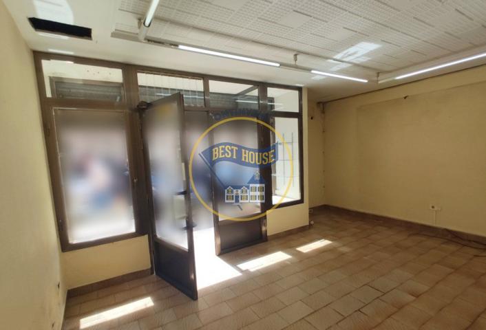 LOCAL COMERCIAL CON GRAN UBICACIÓN EN ONTINYENT photo 0