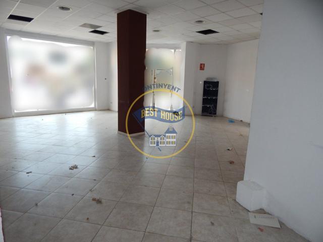 LOCAL COMERCIAL EN UNA EXCELENTE UBICACIÓN EN ONTINYENT photo 0