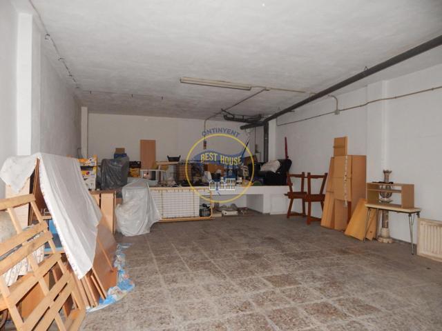Local planta baja chaflán en Bocairent en venta photo 0