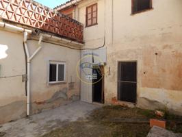 GRAN CASA CON PATIO, GARAJE, BUHARDILLA Y TERRAZA. photo 0