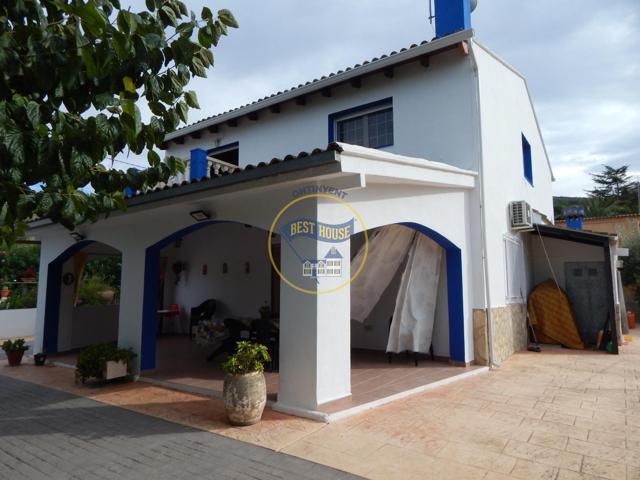 OPORTUNIDAD AMPLIO CHALET CON PISCINA MUY PRÓXIMO A LA POBLACION DE ONTINYENT photo 0