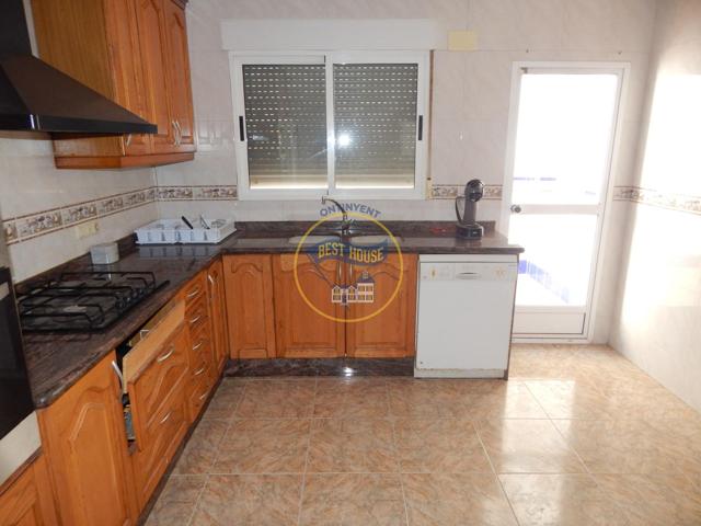 CASA DE GRAN TAMAÑO EN BENIGANIM. photo 0