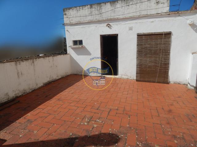 GRAN CASA EN EXCLUSIVA, CON EXCELENTE UBICACIÓN Y VISTAS DESPEJADAS. BOCAIRENT. photo 0