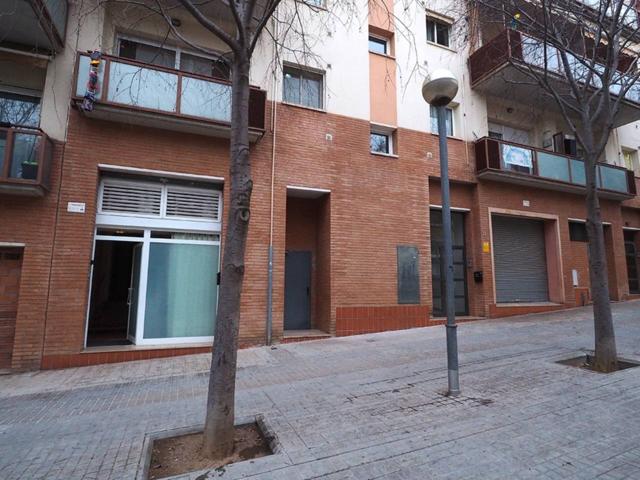 LOCAL-DESPATX DE 148m2. EN VENDA I LLOGUER EN PERFECTE ESTAT. photo 0