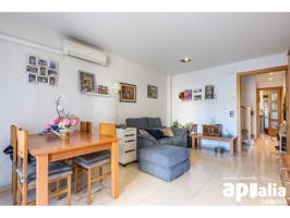 CASA EN VENDA A LA ROMANICA, PER ENTRAR A VIURE. photo 0