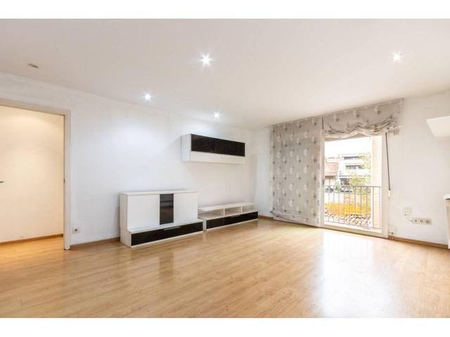 PIS EN VENDA DE 4HAB. AL COSTAT DEL MERCAT CENTRAL. photo 0