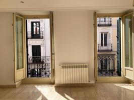 Piso En alquiler en Calle Del Conde De Xiquena, Centro, Madrid photo 0