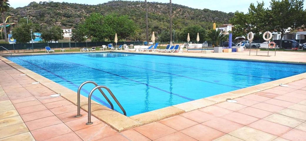 Unifamiliar Pareada En venta en Magaluf, Calvià photo 0