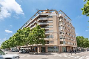 Piso En venta en Cl Antoni Gaudi, Mestral, Reus photo 0
