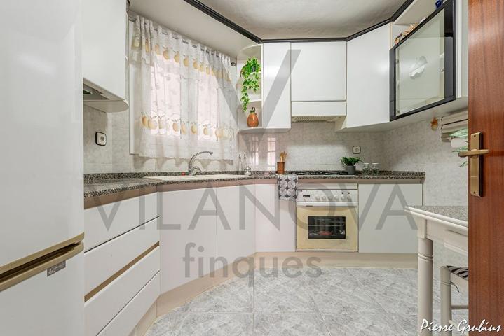Piso En venta en Cl Muralla, Llevant, Reus photo 0