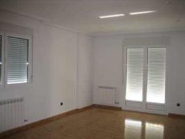 Unifamiliar Pareada En venta en Cacabelos, Cacabelos photo 0