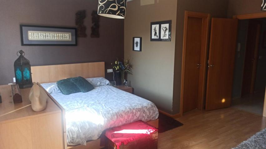 Unifamiliar Pareada En venta en Cuatrovientos, Ponferrada photo 0