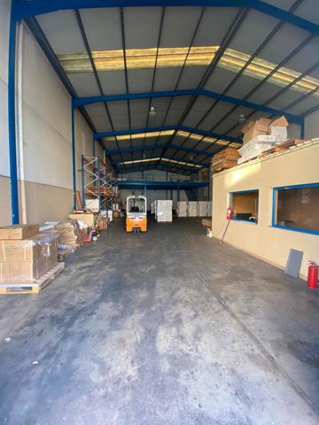 Nave industrial de 700 m2 en perfecto estado photo 0