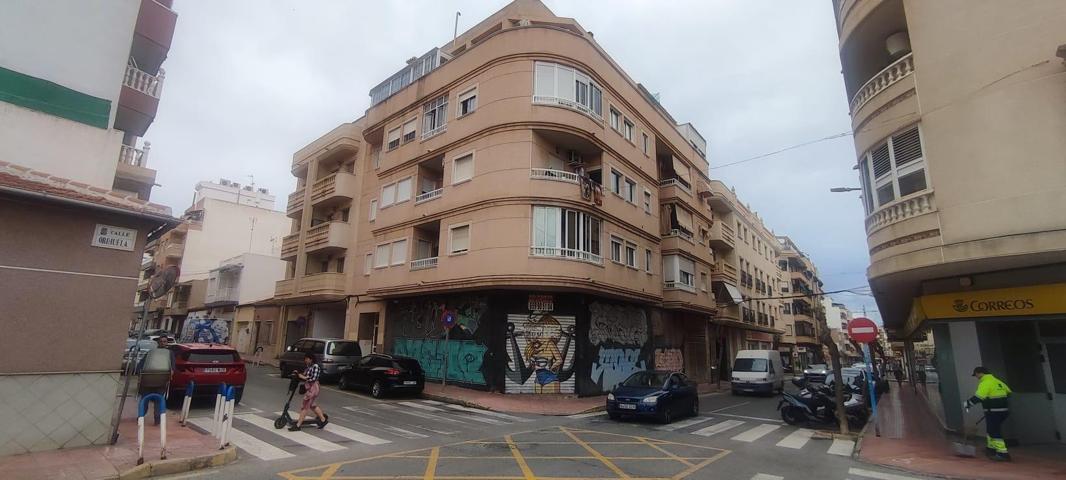 PISO DE 3 DORMITORIOS Y 2 BAÑOS CÉNTRICO photo 0