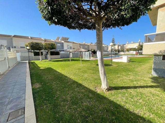 Bonito apartamento moderno de 3 dormitorios, terraza y jardín. photo 0