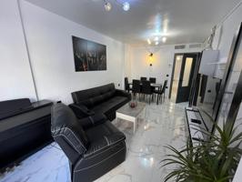 Piso moderno totalmente reformado de 3 dormitorios photo 0