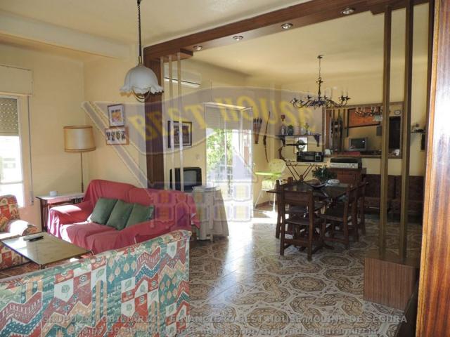 ++Piso en Alguazas, 100 m. de superficie, 3 habitaciones, un baño, propiedad en buen estado++ photo 0