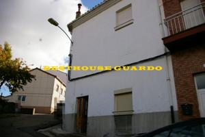 CASA EN VENTA GUARDO photo 0