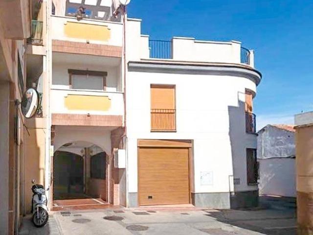 Apartamento, con garaje, situado en la calle Luz de Ogíjares. photo 0