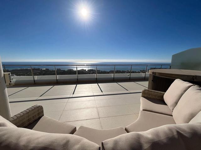 LLAVE EN MANO. ÁTICO IMPRESIONANTE CON ENORME TERRAZA, ORIENTACIÓN SUR Y VISTAS PANORÁMICAS AL MAR photo 0