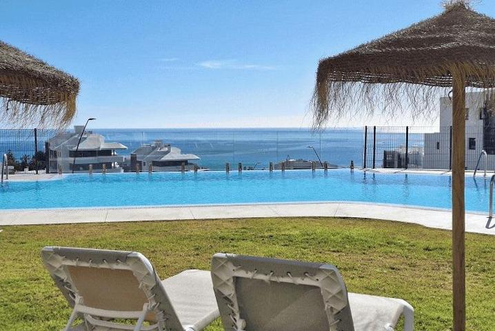 A LA VENTA: IMPRESIONANTE APARTAMENTO LISTO PARA ENTRAR A VIVIR, CON AMPLIA TERRAZA Y VISTAS AL MAR. photo 0