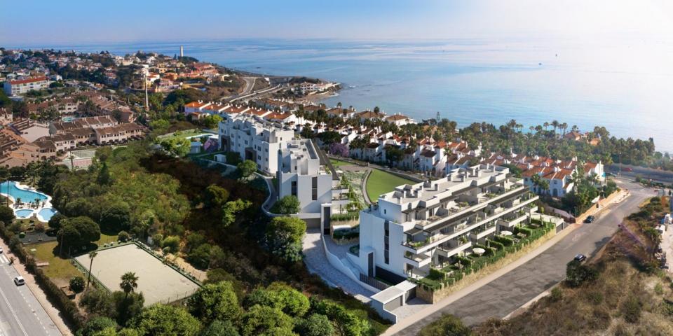 *** APARTAMENTO A LA VENTA FRENTE A LA PLAYA, CON MAGNIFICAS VISTAS AL MAR Y ORIENTADO AL SUR photo 0