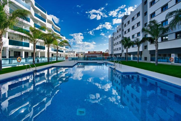 FANTÁSTICO APARTAMENTO EN LA MEJOR ÁREA DE SERVICIOS Y TIENDAS DE MIJAS-FUENGIROLA. photo 0